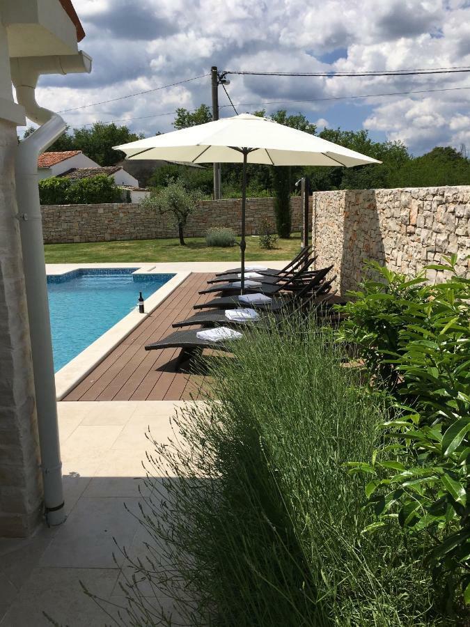 Villa Blanca With A Heated Private Pool Ruzici  Eksteriør billede